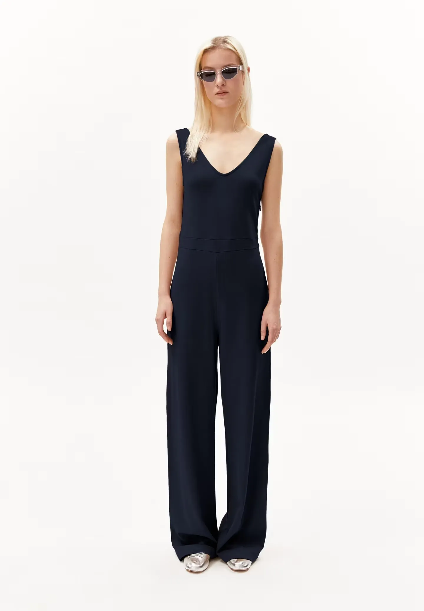 AYRIANAA - Elegant Dark Navy Dress with Versatile Style